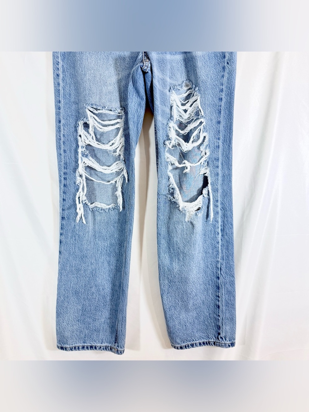 Aeropostale 90's Baggy High Rise Button Fly Straight Leg Jeans W/ Destruction - Picture 3 of 12